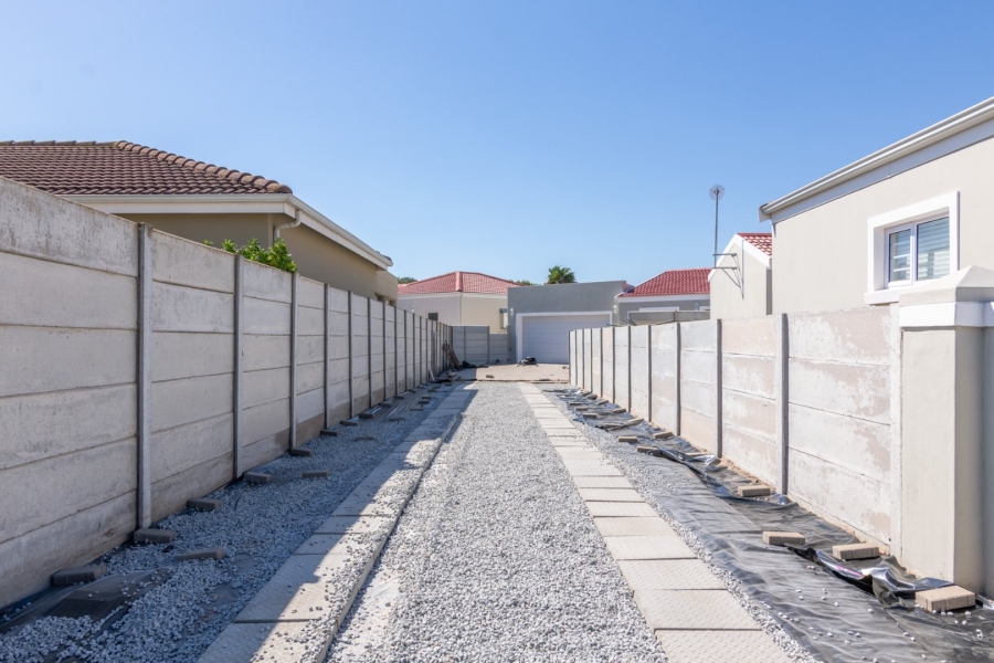 2 Bedroom Property for Sale in Velddrif Western Cape